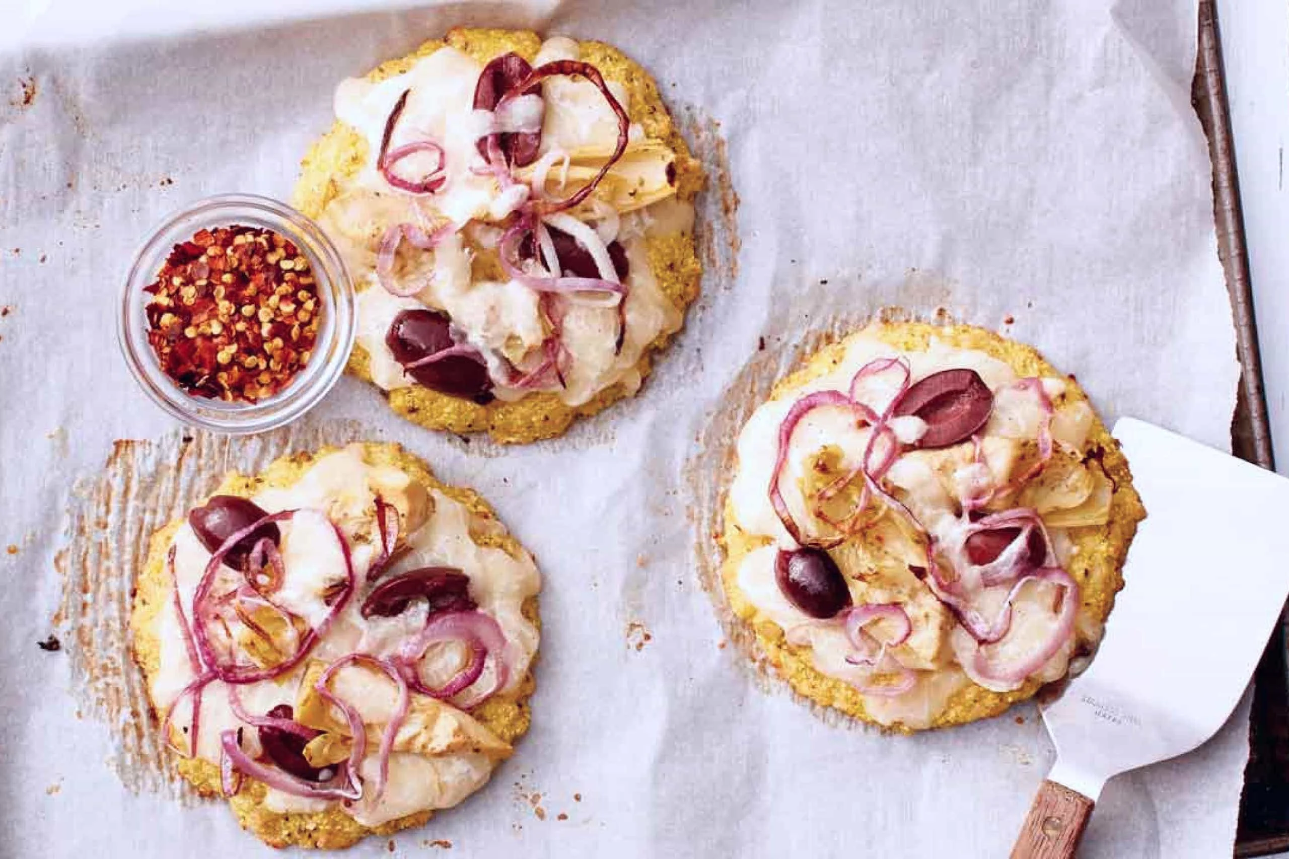 Mediterranean Cauliflower Pizzas